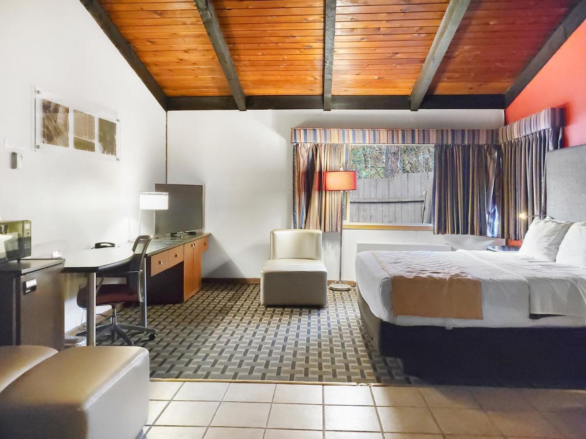 Americas Best Value Inn Hinckley Bagian luar foto