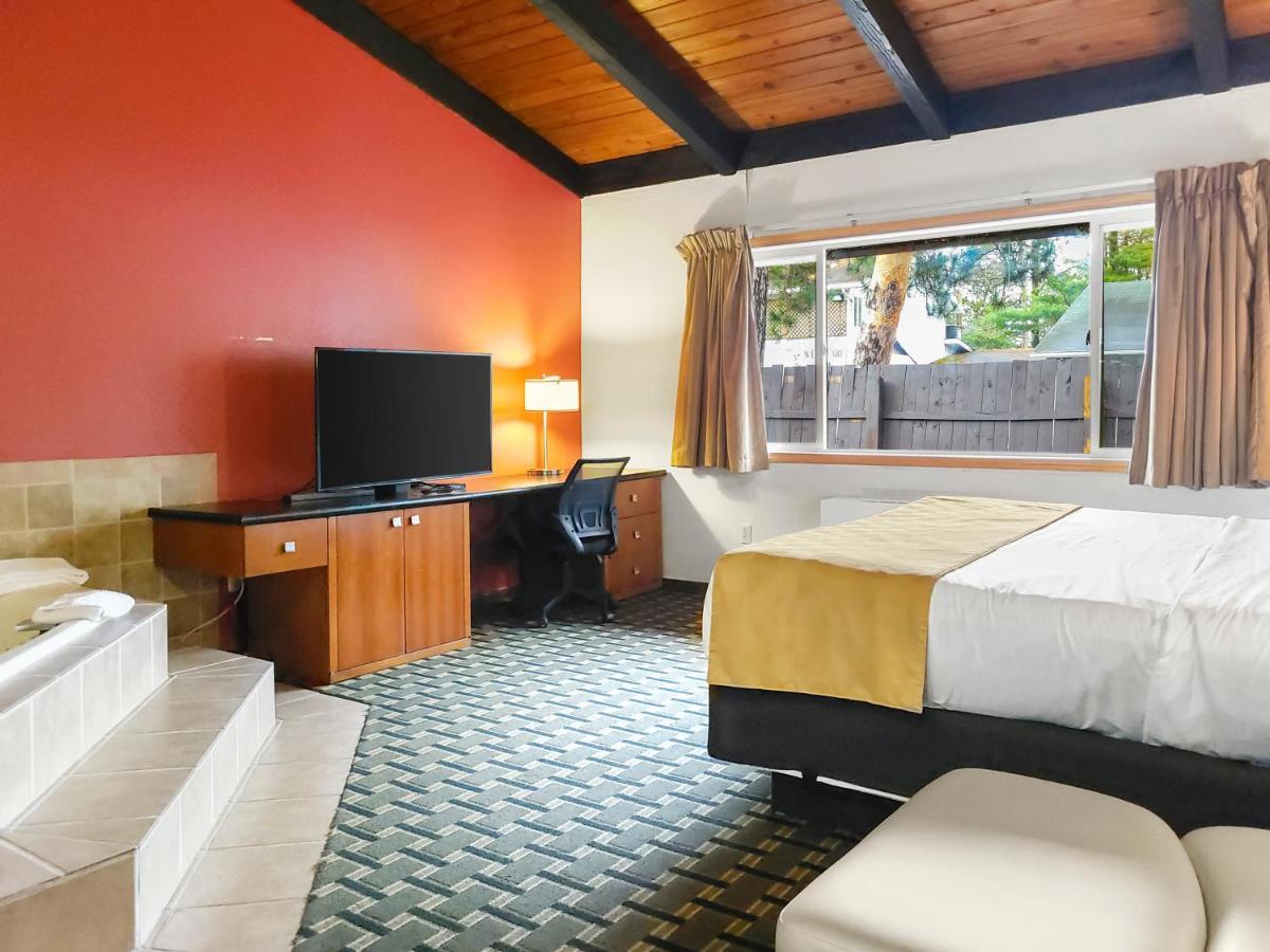 Americas Best Value Inn Hinckley Bagian luar foto