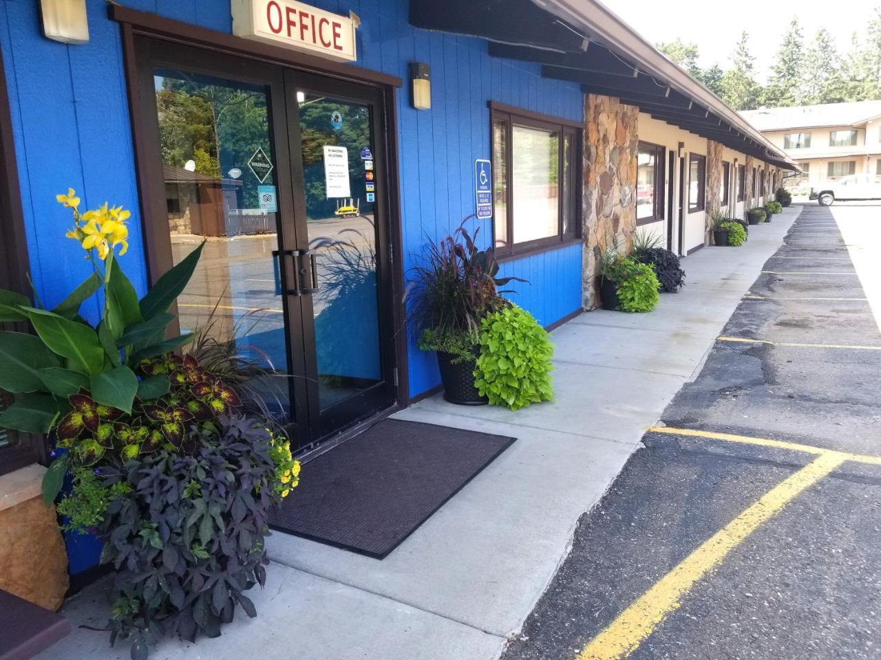 Americas Best Value Inn Hinckley Bagian luar foto